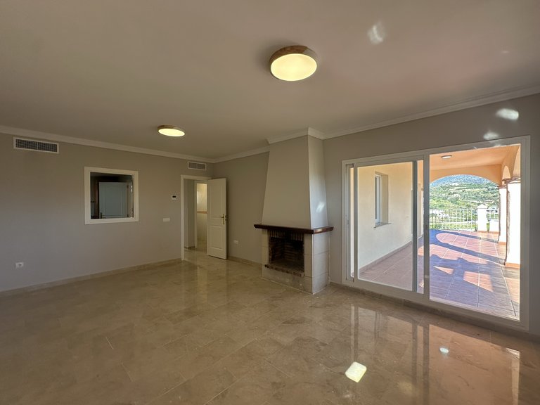 Penthouse for Sale in Mijas Golf, Malaga 15