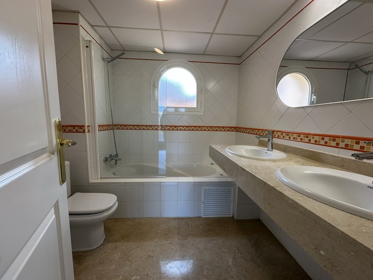 Penthouse for Sale in Mijas Golf, Malaga 35