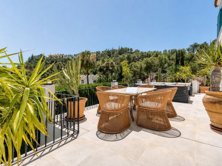 Villa for Sale in El Madronal, Malaga 21