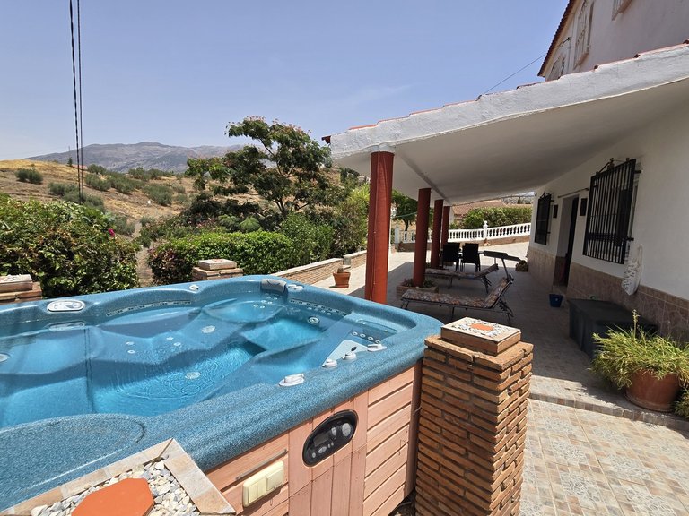 Villa for Sale in Canillas De Aceituno, Malaga 3