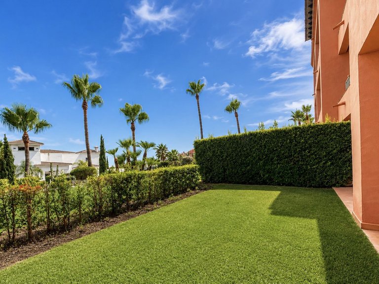 Apartment for Sale in Benahavis, Malaga 1