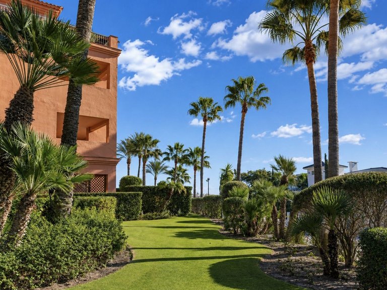 Apartment for Sale in Benahavis, Malaga 29