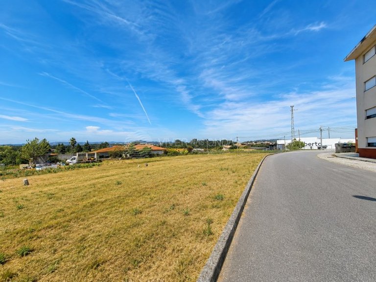 Plot for Sale in Rebordoes, Porto 6