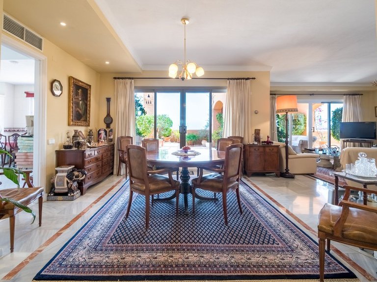 Apartment for Sale in Nueva Andalucia, Malaga 14