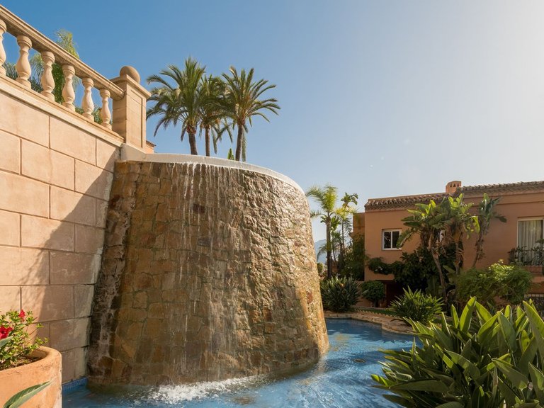 Apartment for Sale in Nueva Andalucia, Malaga 33