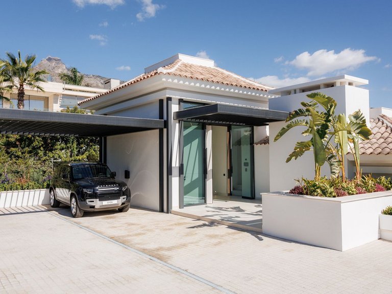 Villa for Sale in Marbella, Malaga 19