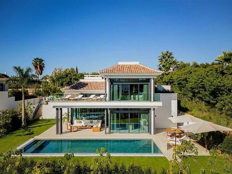 Villa for Sale in Marbella, Malaga 29