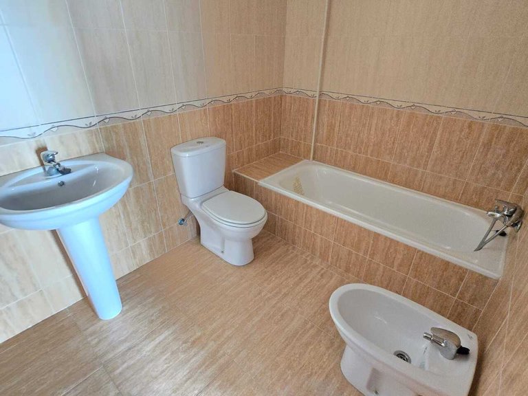 Town House for Sale in Alcaucin, Malaga 12