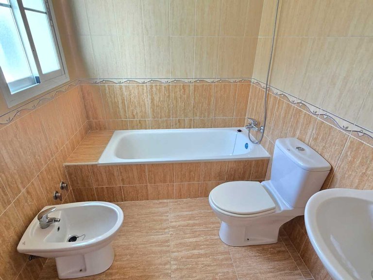 Town House for Sale in Alcaucin, Malaga 16