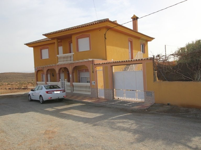 Villa for Sale in Puerto Lumbreras, Murcia 1