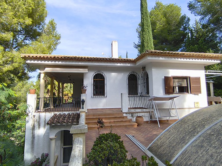 Villa for Sale in Inland La Sella Golf, Alicante 14