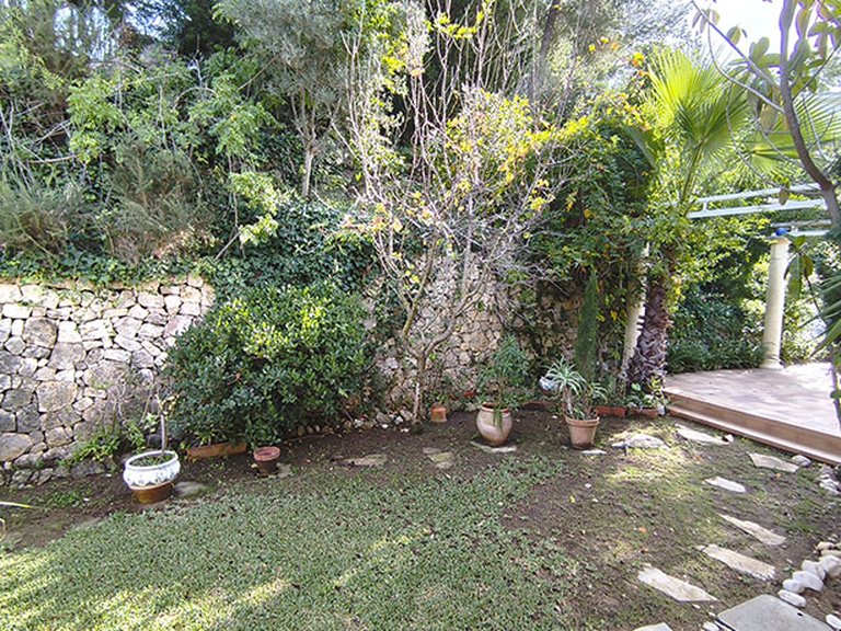Villa for Sale in Inland La Sella Golf, Alicante 17