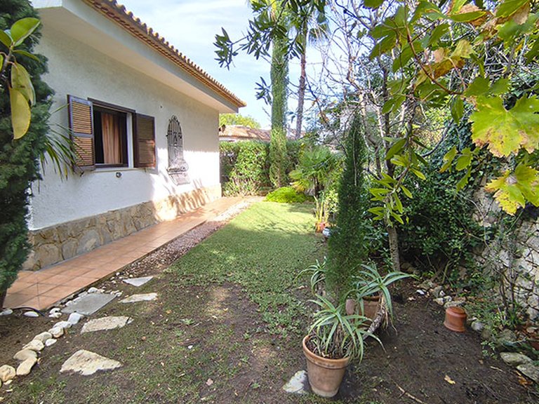 Villa for Sale in Inland La Sella Golf, Alicante 18