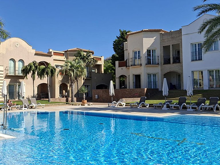 Apartment for Sale in Inland La Sella Golf, Alicante 2