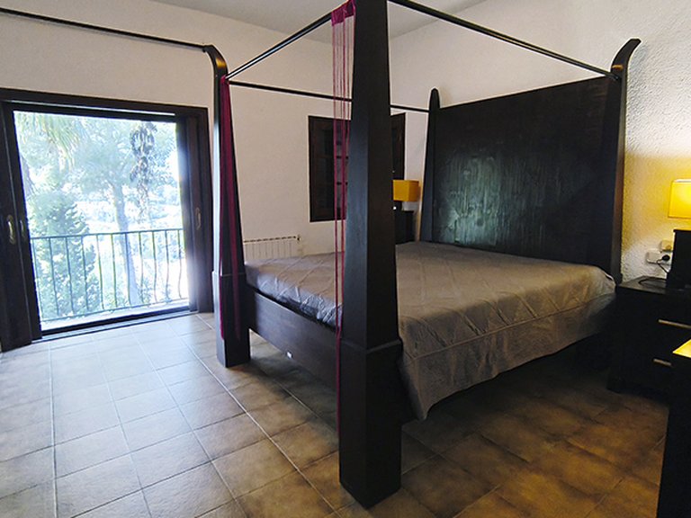 Villa for Sale in Inland La Sella Golf, Alicante 20