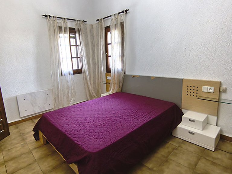 Villa for Sale in Inland La Sella Golf, Alicante 25