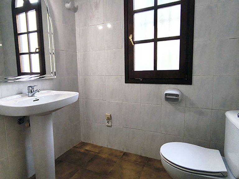 Villa for Sale in Inland La Sella Golf, Alicante 28