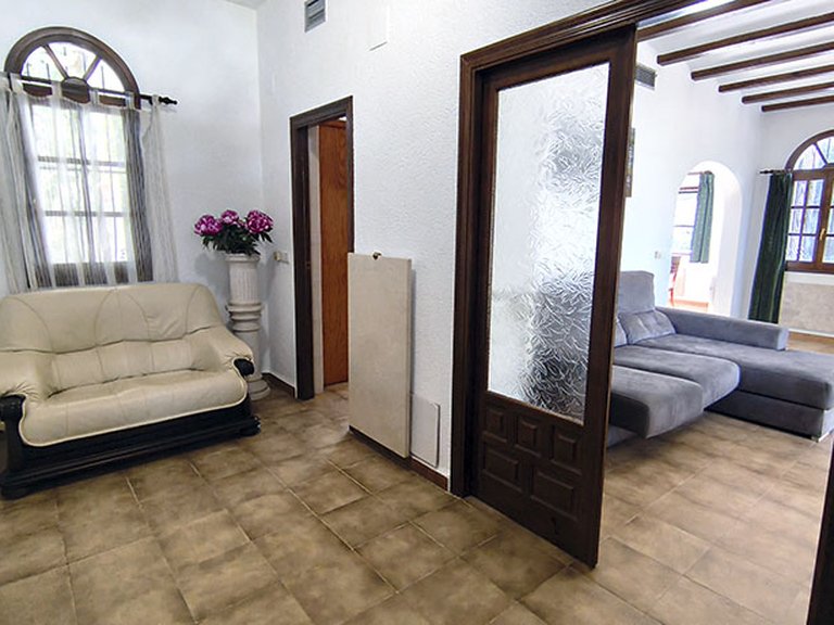 Villa for Sale in Inland La Sella Golf, Alicante 4