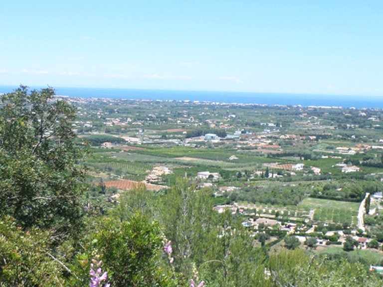 Villa for Sale in Inland La Sella Golf, Alicante 4