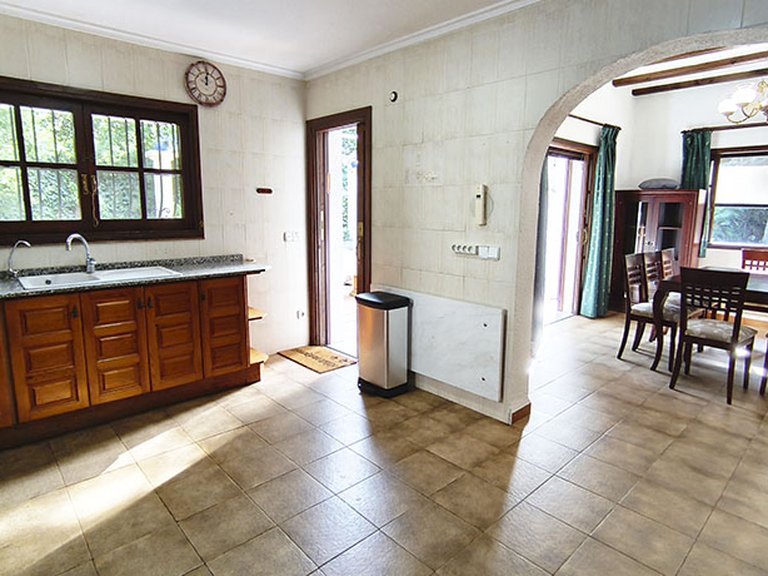 Villa for Sale in Inland La Sella Golf, Alicante 8