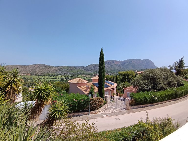 Villa for Sale in Inland La Sella Golf, Alicante 6