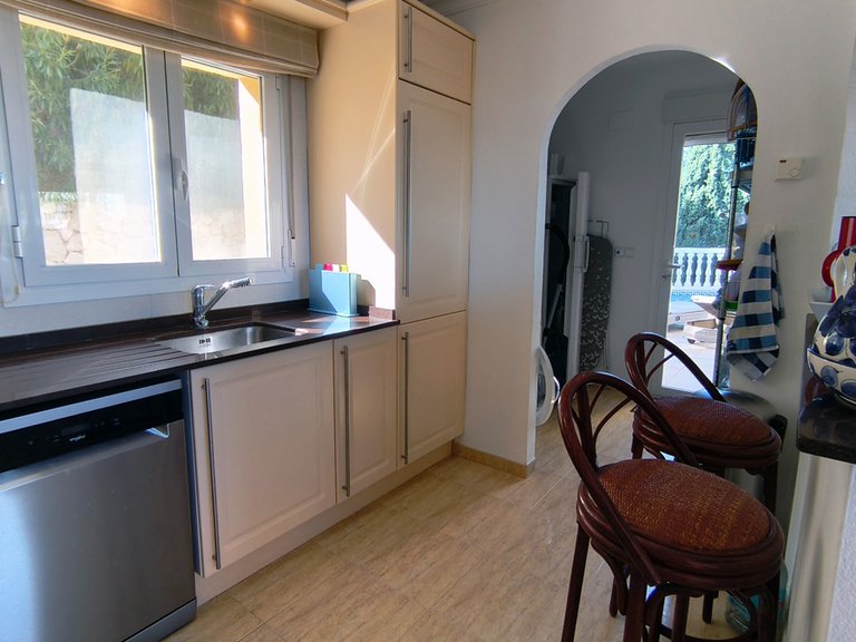 Villa for Sale in Inland La Sella Golf, Alicante 11