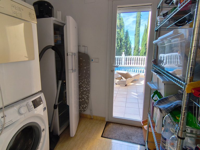 Villa for Sale in Inland La Sella Golf, Alicante 12