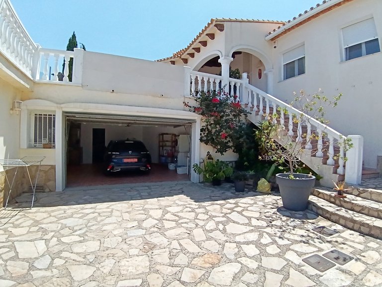 Villa for Sale in Inland La Sella Golf, Alicante 43