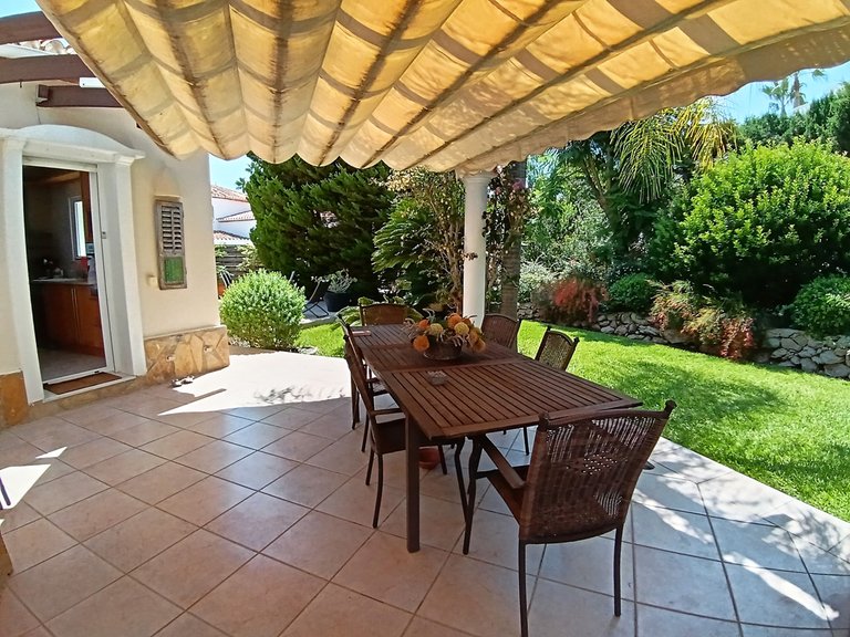 Villa for Sale in Inland La Sella Golf, Alicante 18