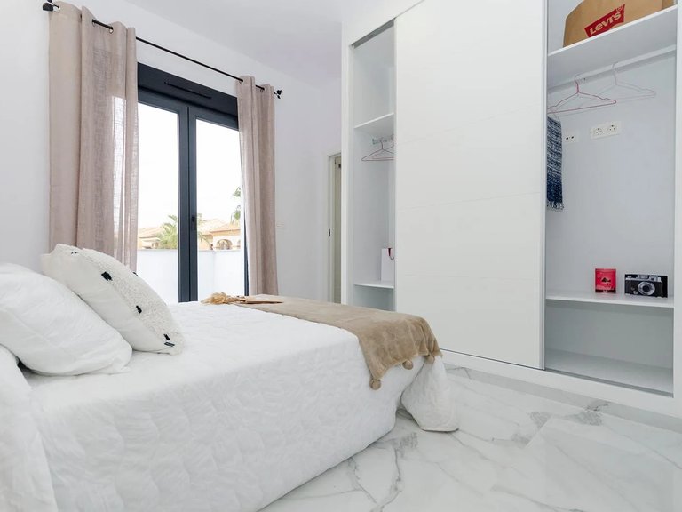 Villa for Sale in Torrevieja, Alicante 22