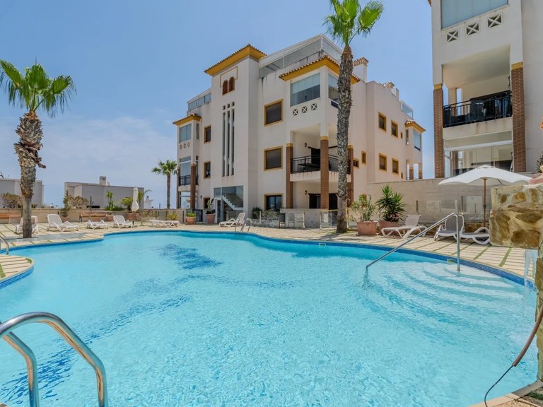 Apartment for Sale in Guardamar Del Segura, Alicante 1