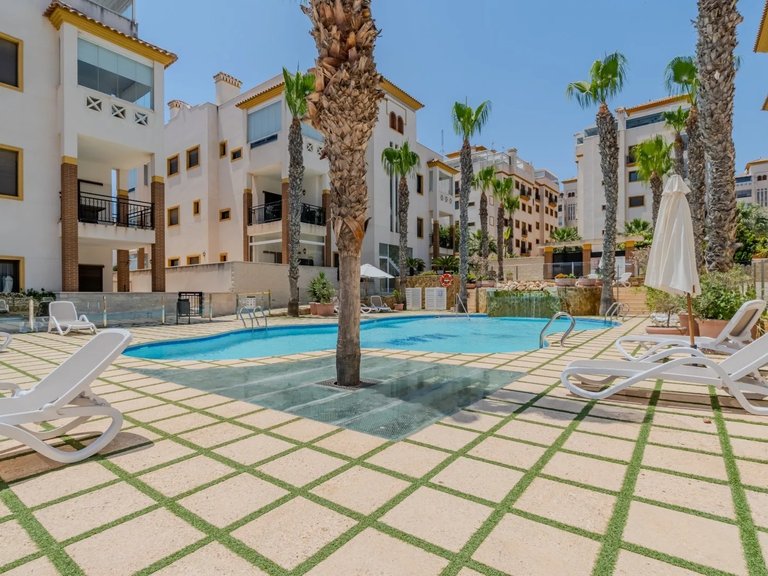 Apartment for Sale in Guardamar Del Segura, Alicante 24