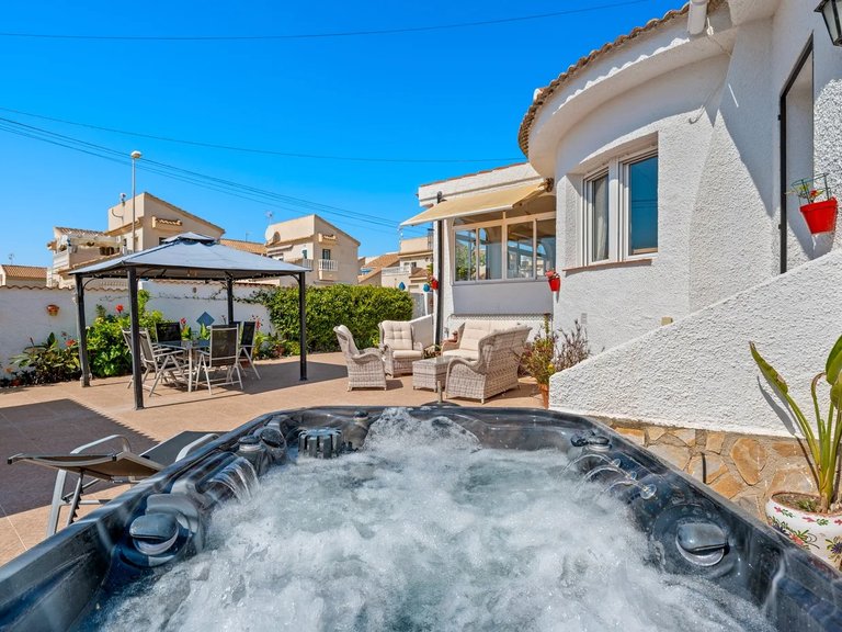 Villa for Sale in Ciudad Quesada - Rojales, Alicante 29