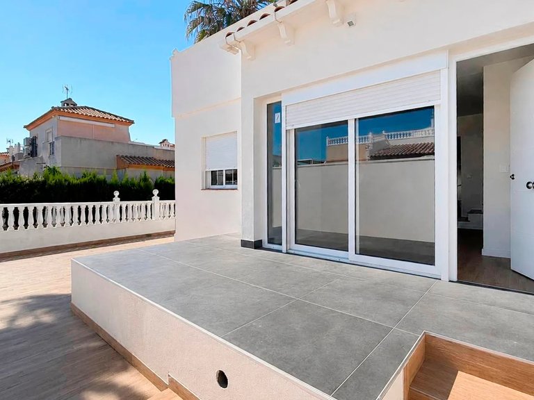 Town House for Sale in Orihuela Costa, Alicante 14