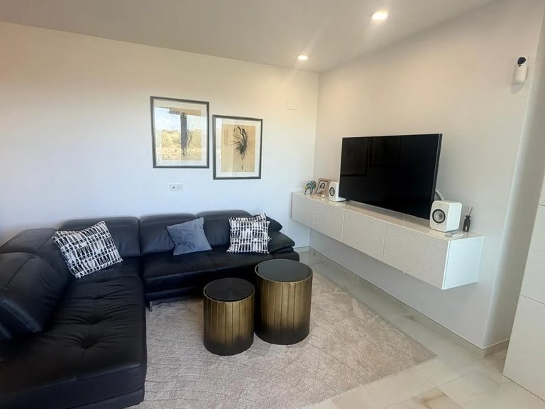 Apartment for Sale in Los Altos, Alicante 8