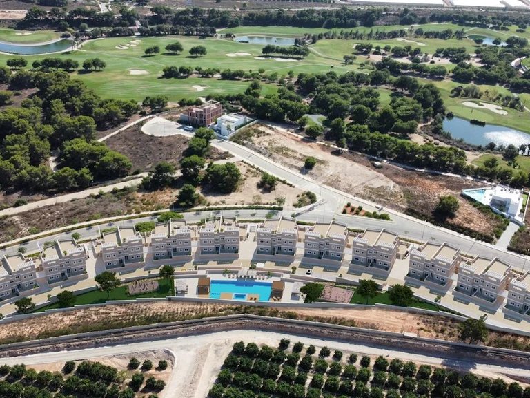 Villa for Sale in Pilar De La Horadada, Alicante 2
