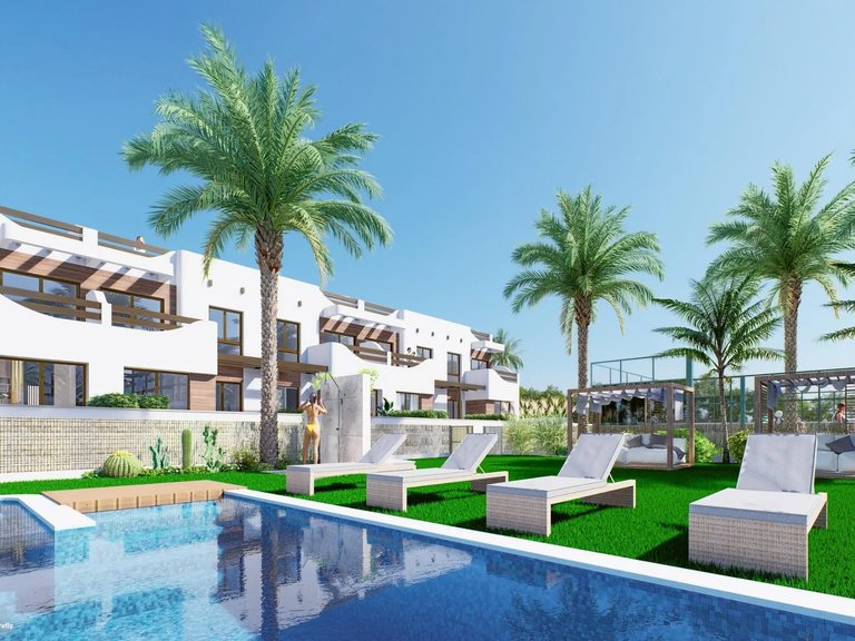 Villa for Sale in Pilar De La Horadada, Alicante 1