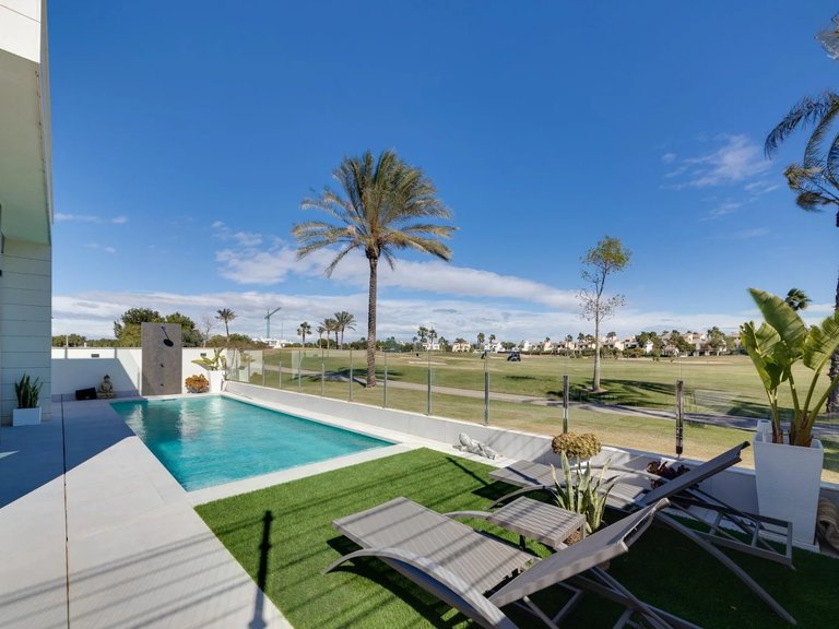 Villa for Sale in Pilar De La Horadada, Alicante 4