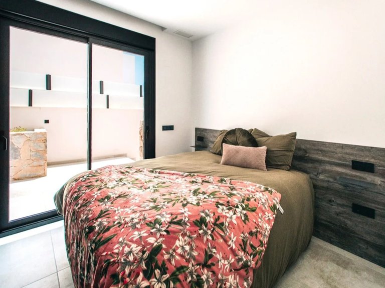 Villa for Sale in Rojales, Alicante 11