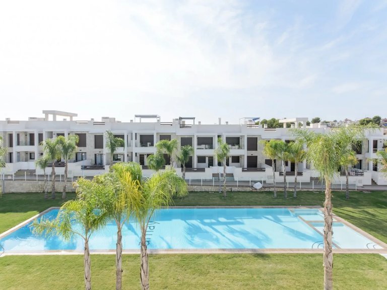 Villa for Sale in Torrevieja, Alicante 27