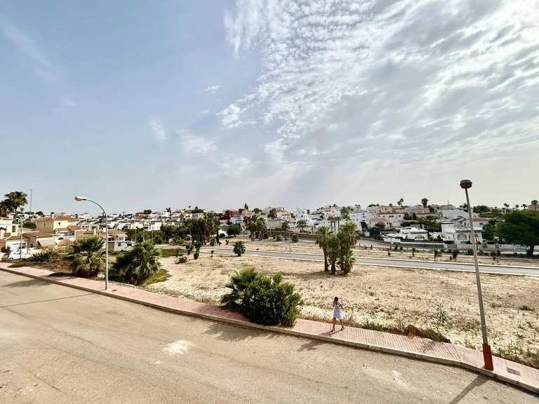 Villa for Sale in Villamartin, Alicante 18