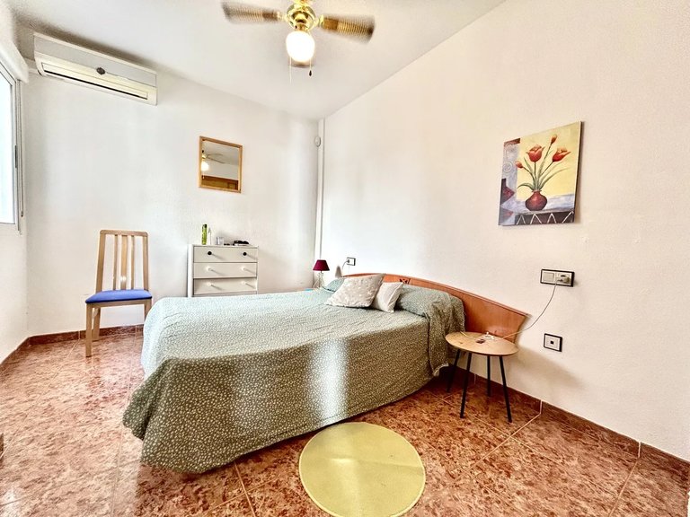 Villa for Sale in Los Altos, Alicante 9