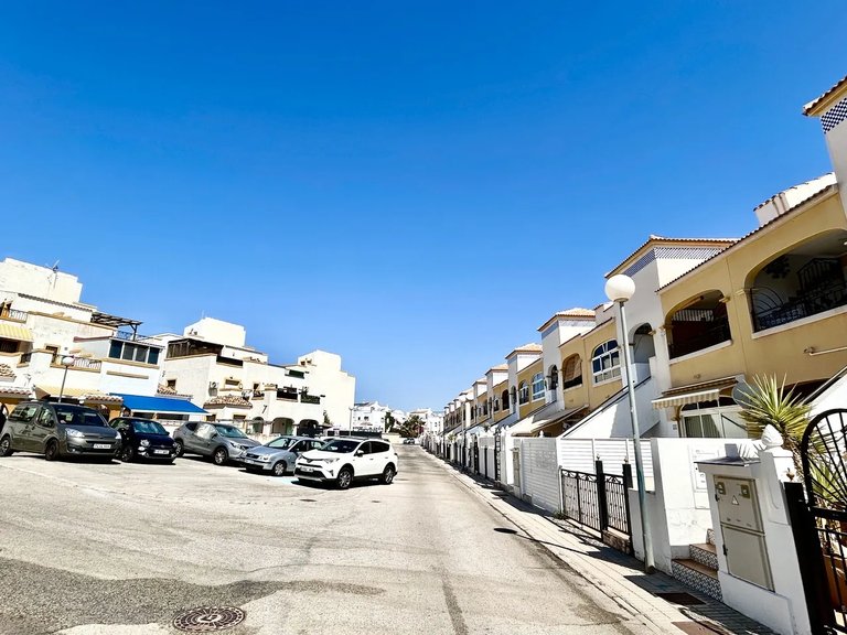 Villa for Sale in Los Altos, Alicante 21