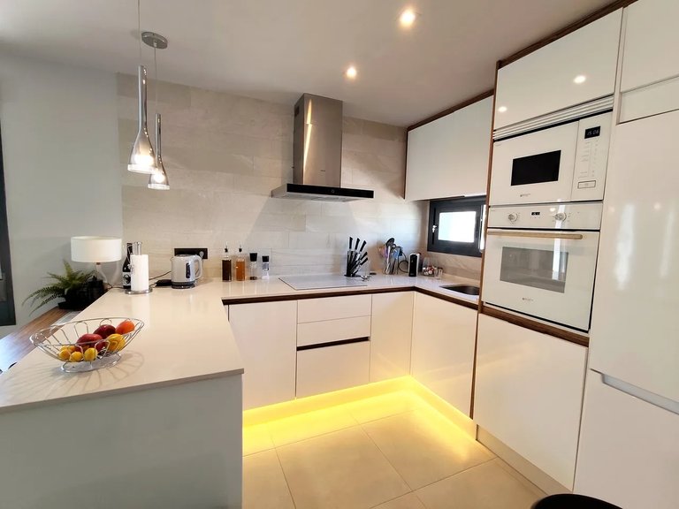 Villa for Sale in Guardamar Del Segura, Alicante 3