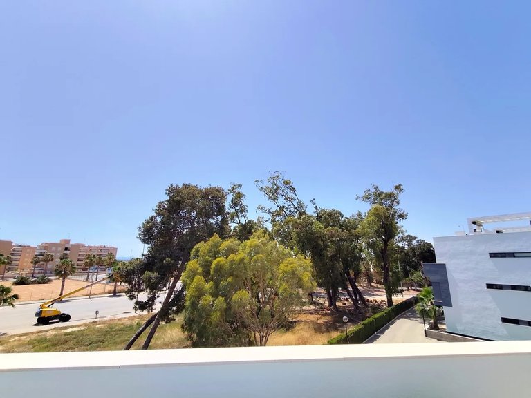 Villa for Sale in Guardamar Del Segura, Alicante 23