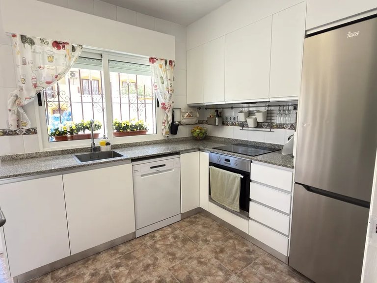 Town House for Sale in La Zenia, Alicante 14