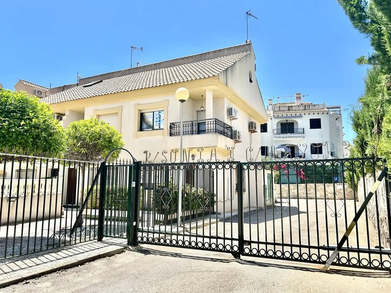 Town House for Sale in La Zenia, Alicante 32