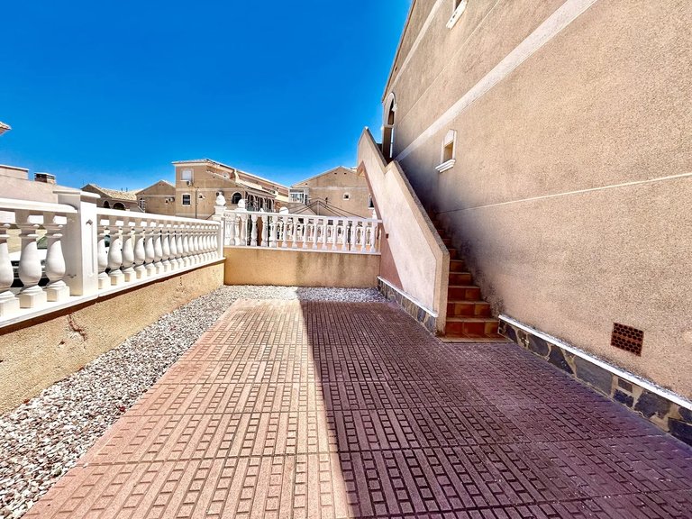 Villa for Sale in La Zenia, Alicante 4