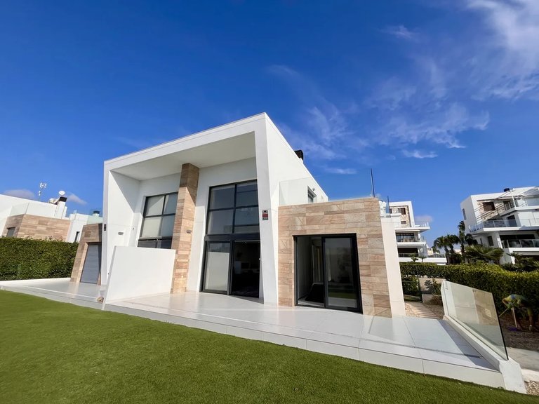 Villa for Sale in Los Dolses, Alicante 44