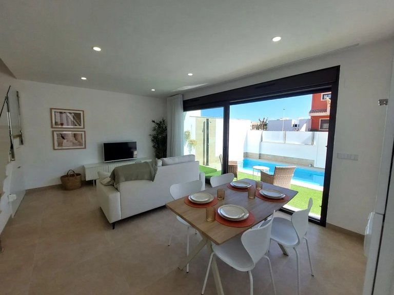 Villa for Sale in San Pedro Del Pinatar, Murcia 2